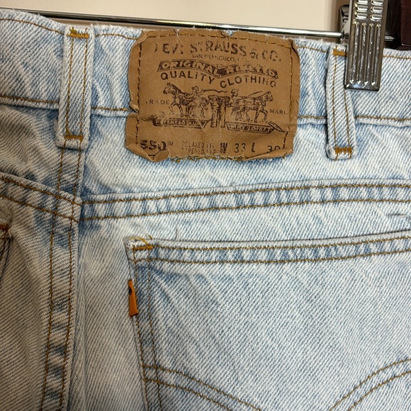 Vintage Levi’s 550 Jeans - Picture 5 of 5